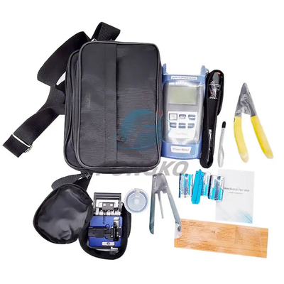Il kit completo di fibre ottiche per sistemi FTTX comprende gli strumenti di prova