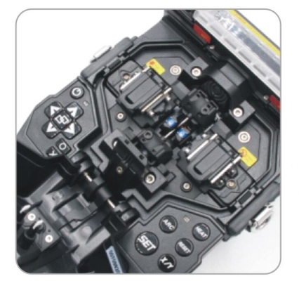 Allineamento attivo a fibra ottica del rivestimento della giuntatrice FTTX di fusione di FTTH 4800mAh