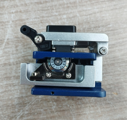 FC-6S Tagliatore di fibre ottiche con connessione a freddo e caldo Tagliatore CNC di fibre ottiche