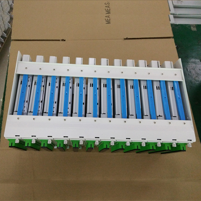 Struttura intelligente 1U Fibra ottica Cable Manager 12 Port Patch Panel OEM ignifuge