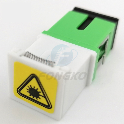 Adaptatore monouso in fibra bianca a guscio verde SC/APC Adaptatore auto scudo con schegge metalliche e stabilità a temperatura ≤0,20 dB
